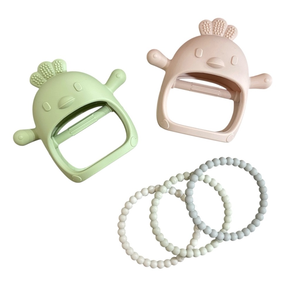 Set of silicone teethers